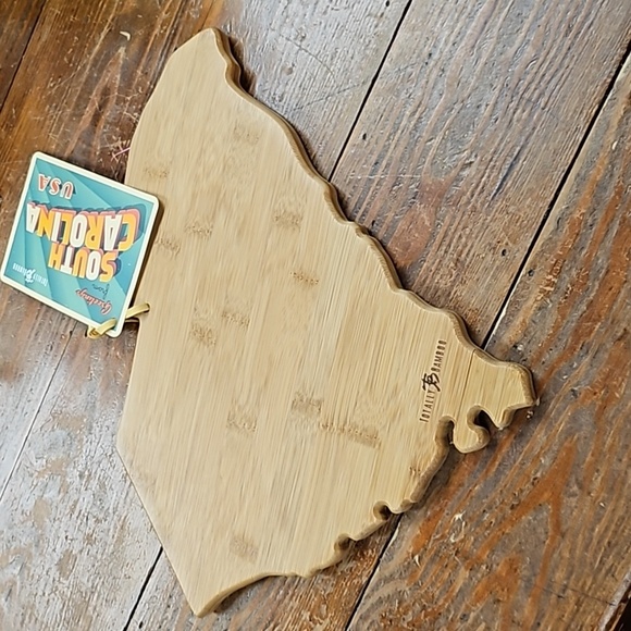 Totally Bamboo Laser-Etched Destination South Carolina Cutting & Serving Board. - Picture 3 of 5